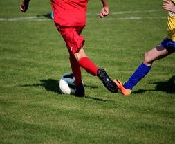 开云官方下载-LPL多个队伍重组计划曝光转会期极度混乱，lpl战队转会期